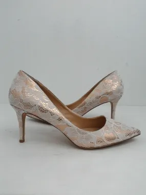 Jewel Badgley Mischka Women's Rose Gold Heel